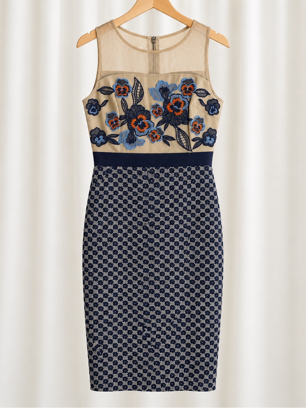 Moulinette Soeurs Anthropologie Embroidered Sheath Dress – Size 2